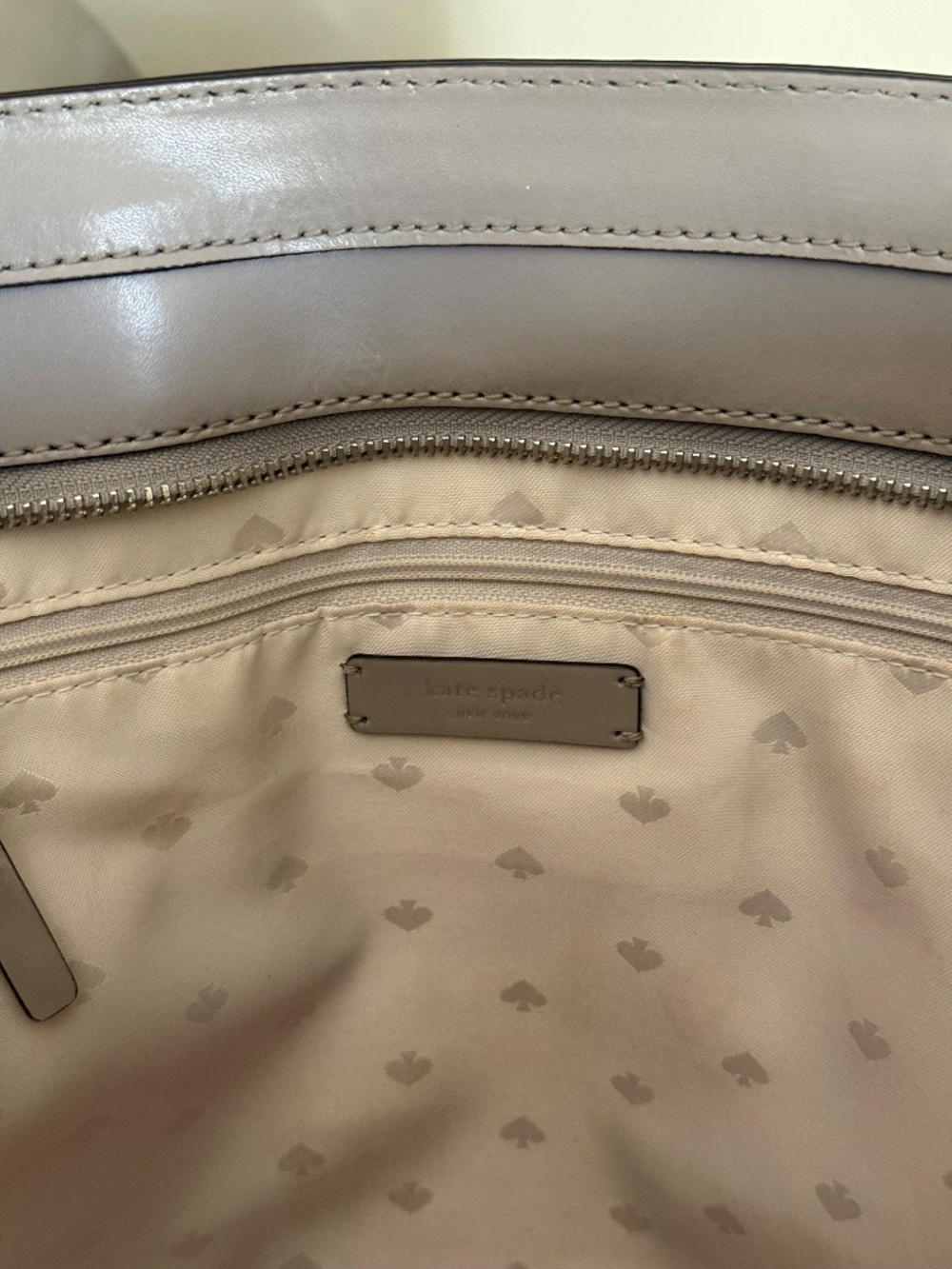 Kate Spade Janie Grayish Taupe Smooth Leather Tote EUC - Picture 7 of 9